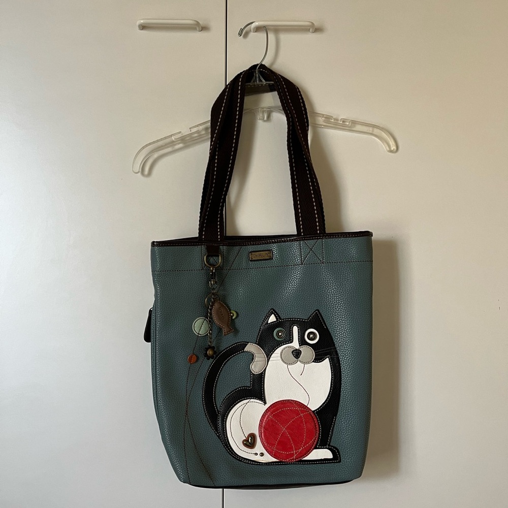 Chala cat & yarn bag. 🐈‍⬛🧶